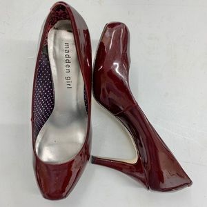 Cute, flirty heels! Great for a date night!